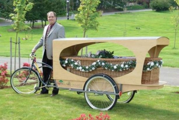 Dünyadaki en ilginç cenaze arabaları