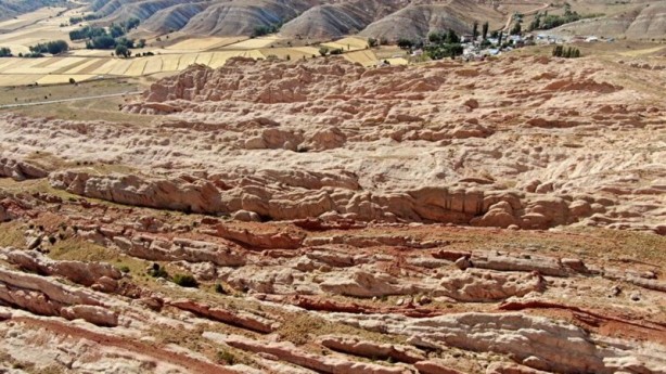 Foto - Dünyadaki Mars: Eğribucak kayalıkları 