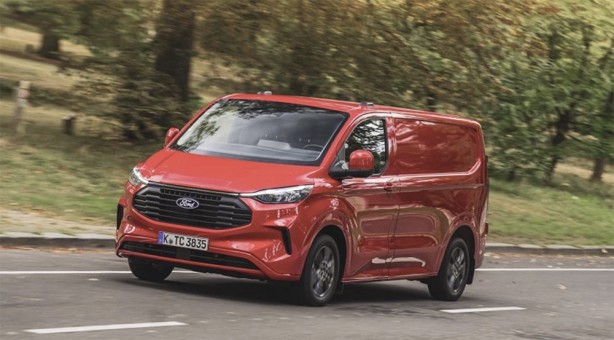 Foto - Dünyadaki tek üretim merkezi Türkiye’de olan o model "2024 Uluslararası Yılın Ticari Aracı" seçildi