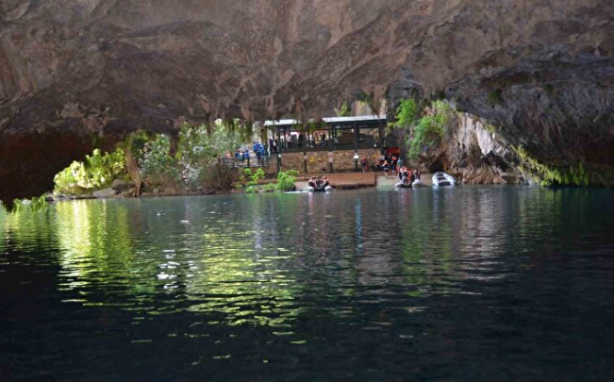 Foto - Dünyanın 3’üncü, Türkiye’nin ise en büyüğü! Altınbeşik Mağarası ziyaretçi rekoru kırdı
