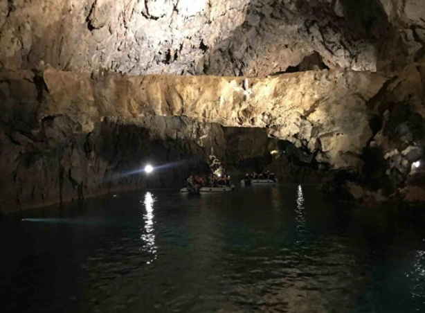 Foto - Dünyanın 3’üncü, Türkiye’nin ise en büyüğü! Altınbeşik Mağarası ziyaretçi rekoru kırdı