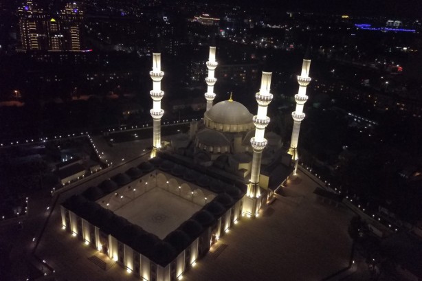 Foto - Dünyanın dört bir yanında ezan sesi yankılanıyor