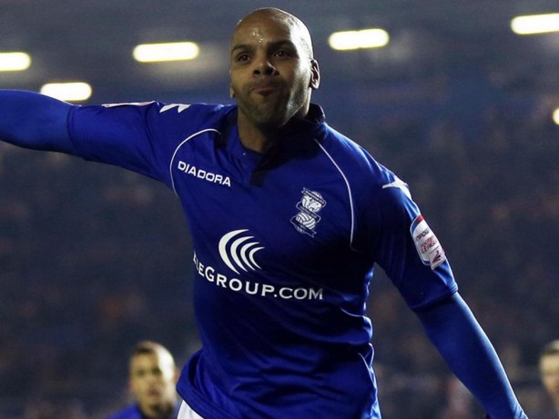 Foto - Dünyanın en hırçın futbolcuları! Tribünlere uçan tekme...