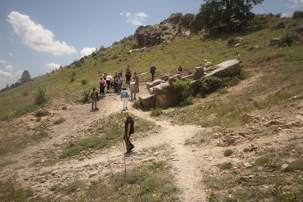 Foto - Dünyanın en büyüğü! 3 bin 500 yıldır yerde yatıyor