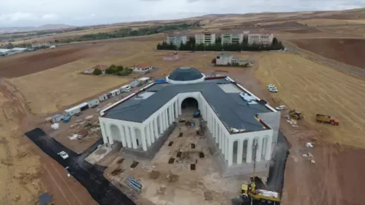 Foto - Dünyanın en büyüğü bugün açılıyor! Tüm gözler baş davetli Bahçeli’de