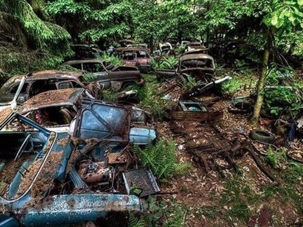 Foto - Dünyanın en büyük araba mezarlığı! Hikayesi çok ilginç!