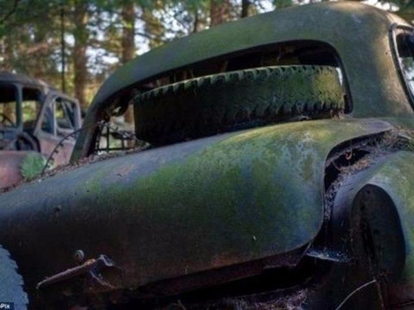 Foto - Dünyanın en büyük araba mezarlığı! Hikayesi çok ilginç!