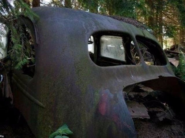 Foto - Dünyanın en büyük araba mezarlığı! Hikayesi çok ilginç!