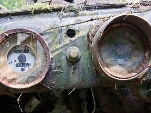 Foto - Dünyanın en büyük araba mezarlığı! Hikayesi çok ilginç!