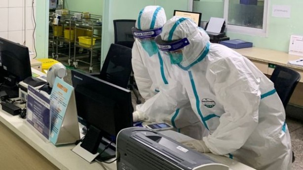 Foto - Dünyanın en büyük iPhone üretim üssü! 300 bin kişi karantinaya alındı