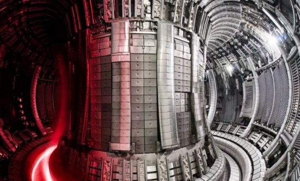 Foto - Dünyanın en büyük nükleer füzyon reaktörü faaliyete başladı!