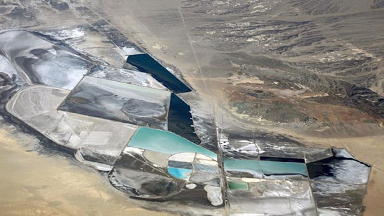 Foto - Dünyanın en büyük rezervi keşfedildi! Çorak araziden fışkırmaya başladı, tamı tamına 40 milyon ton