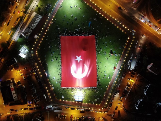 Foto - Dünyanın en büyük Türk Bayrağı 15 Temmuz’da açıldı