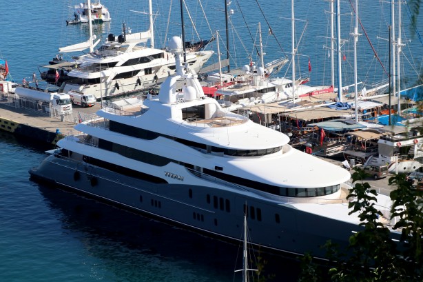 Dünyanın en büyükleri arasında! Titan Fethiye'ye geldi