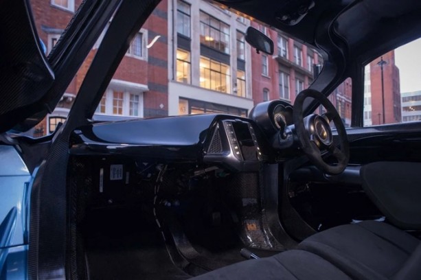 Foto - Dünyanın en cimrisi yollarda