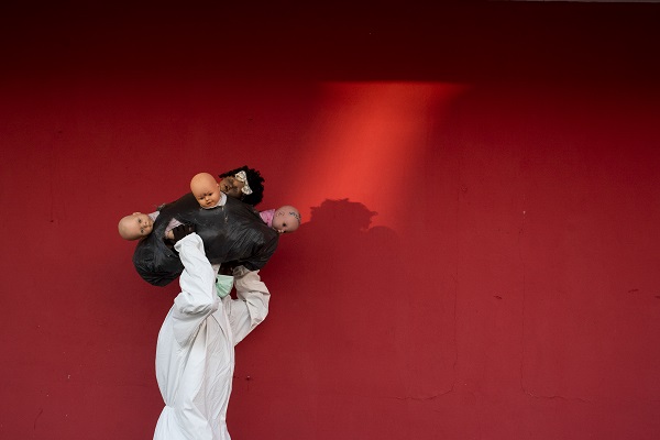 Foto - Dünyanın en garip mesleği! Her yerden bebek topluyorlar