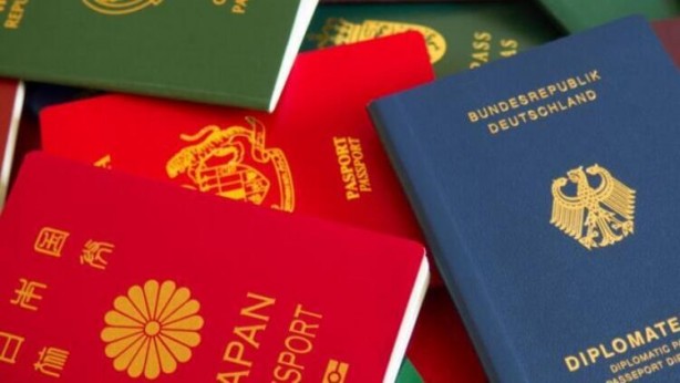 Foto - Dünyanın en güçlü pasaportları belli oldu! Zirve herkesi şaşırttı, işte Türkiye'nin sıralamadaki yeri