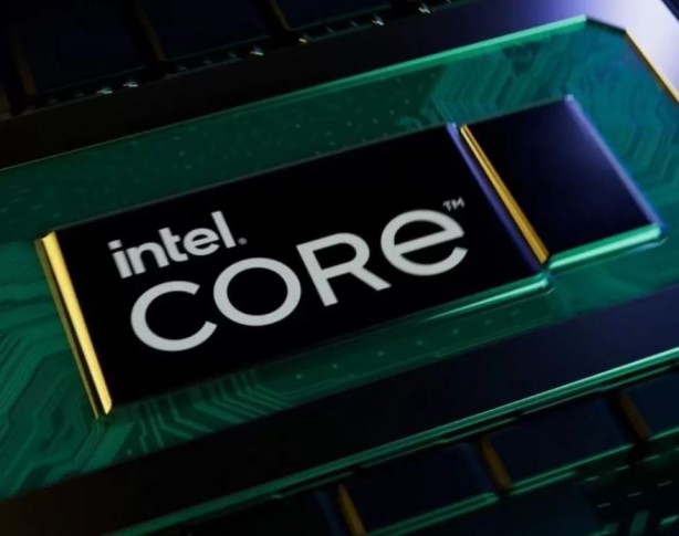 Foto - Dünyanın en hızlı mobil işlemcisi üretildi