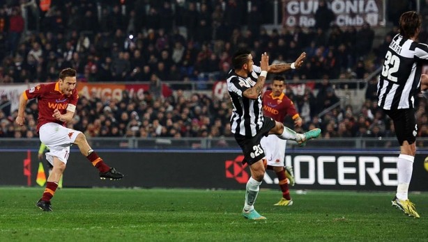 Foto - Dünyanın en hızlı şut atan futbolcuları belli oldu! Zirvede açık ara farkla bir Türk var