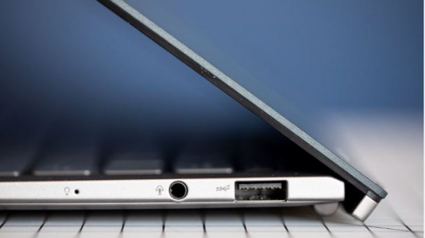 Foto - Dünyanın en ince bilgisayarı tanıtıldı