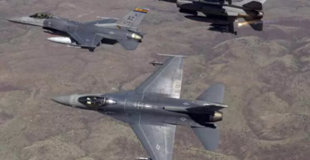 Foto - Dünyanın en iyi 11 savaş uçağı açıklandı! Kaan için tepki yağdı