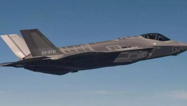 Foto - Dünyanın en iyi 11 savaş uçağı açıklandı! Kaan için tepki yağdı