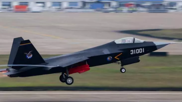 Foto - Dünyanın en iyi 11 savaş uçağı açıklandı! Kaan için tepki yağdı