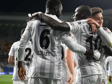 Foto - Dünyanın en iyi futbol kulüplerini açıkladılar! Süper Lig devi ilk 15’te yer aldı: Resmen şok olacaksınız...