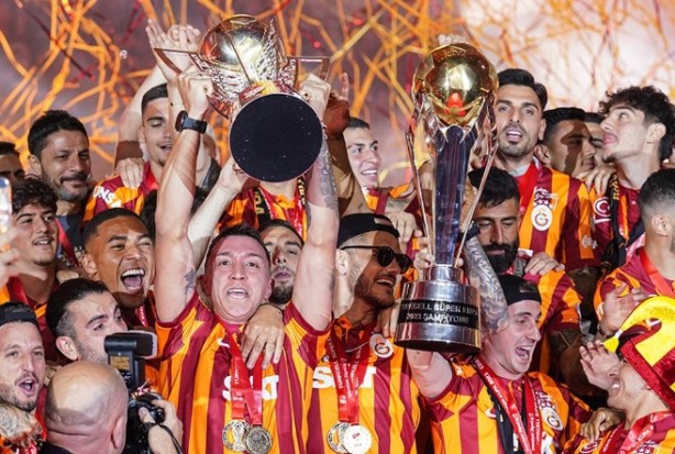 Foto - Dünyanın en iyi takımları belli oldu! 2 Türk kulübü ilk 30'da