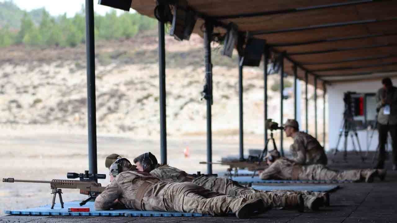 Foto - Dünyanın en iyileri Foça’da: Boran-8’de hedef tam isabet! 