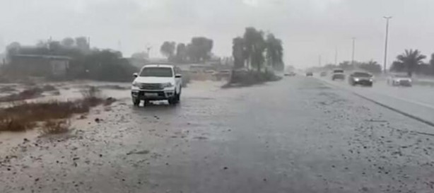 Dünyanın en kurak ülkelerinden biriydi! Böyle yağmur yağdırdılar