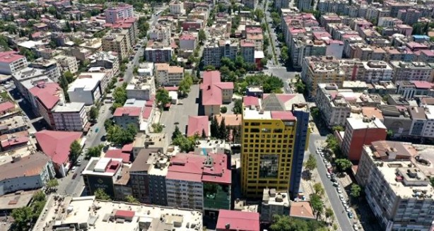 Foto - 'Dünyanın en saçma binası' ilan edilen yapı için karar verildi
