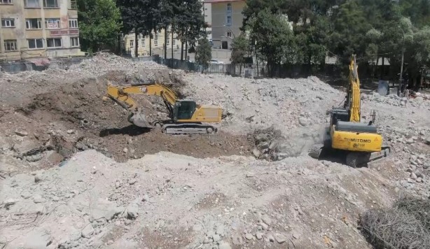 Foto - Dünyanın en saçma binasının son hali şaşkına çevirdi!