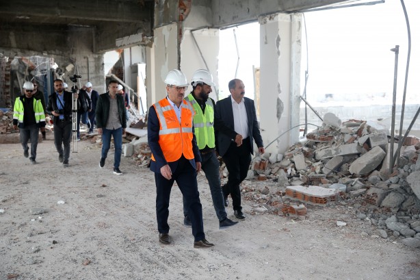 Foto - "Dünyanın en saçma binası"nın yıkımı 2 aya tamamlanacak!