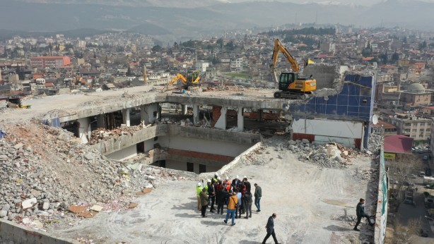 Foto - "Dünyanın en saçma binası"nın yıkımı 2 aya tamamlanacak!