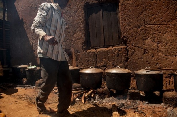 Foto - Dünyanın en sıra dışı geleneği