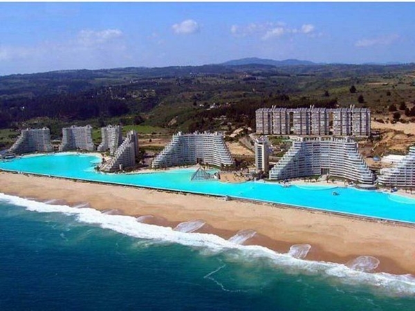 Foto - Dünyanın en sıra dışı havuzları