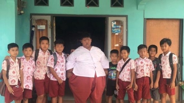 Foto - Dünyanın en şişman çocuğuydu! 110 kilo verdi