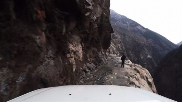 Foto - Dünyanın en tehlikeli yolculuğu