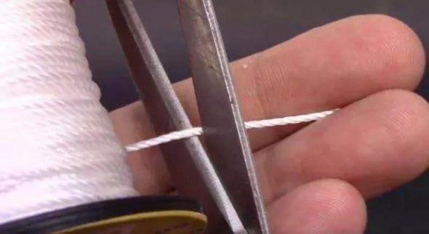 Foto - Dünyanın en 'tuhaf' güvenlik sistemi! Mandal ve pil yardımıyla bakın neler yaptı