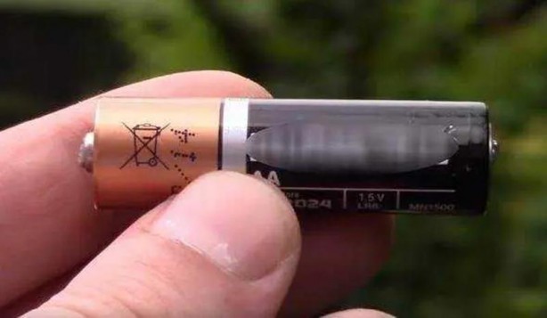 Foto - Dünyanın en 'tuhaf' güvenlik sistemi! Mandal ve pil yardımıyla bakın neler yaptı