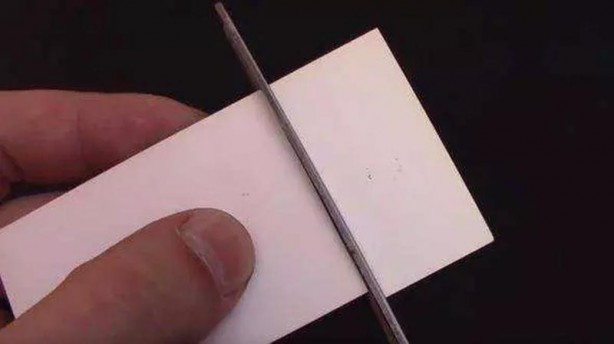 Foto - Dünyanın en 'tuhaf' güvenlik sistemi! Mandal ve pil yardımıyla bakın neler yaptı