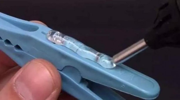 Foto - Dünyanın en 'tuhaf' güvenlik sistemi! Mandal ve pil yardımıyla bakın neler yaptı