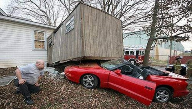 Foto - Dünyanın en tuhaf trafik kazaları