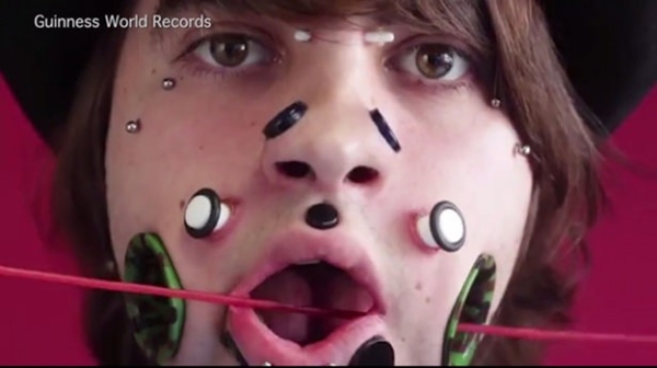 Foto - Dünyanın en uçuk rekorları