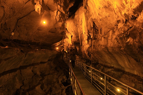 Foto - Dünyanın en uzun ikinci mağarasına turist akını