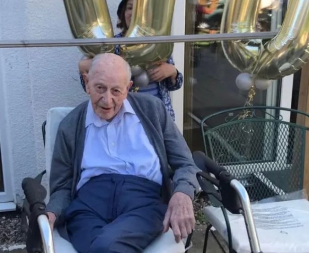 Foto - Dünyanın en yaşlı erkeği İngiliz John Tinniswood oldu! Yaşını duyan inanamadı