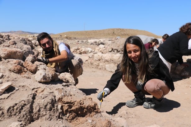 Foto - Dünyanın gözü bir anda Sivas'a döndü! Kazı ekibini heyecanlandıran gelişme