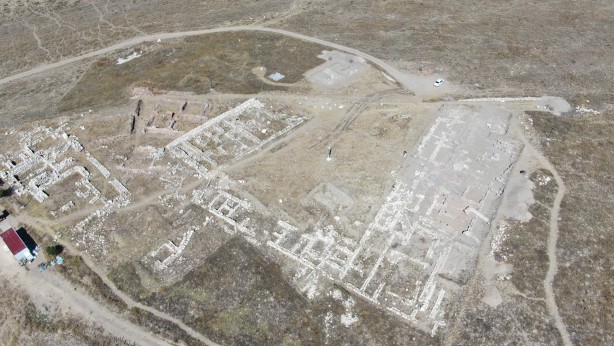 Foto - Dünyanın gözü bir anda Sivas'a döndü! Kazı ekibini heyecanlandıran gelişme