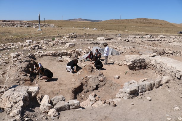 Foto - Dünyanın gözü bir anda Sivas'a döndü! Kazı ekibini heyecanlandıran gelişme